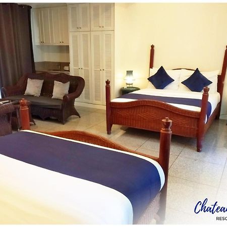 Chateau Bleu Resort Calamba  Exterior photo