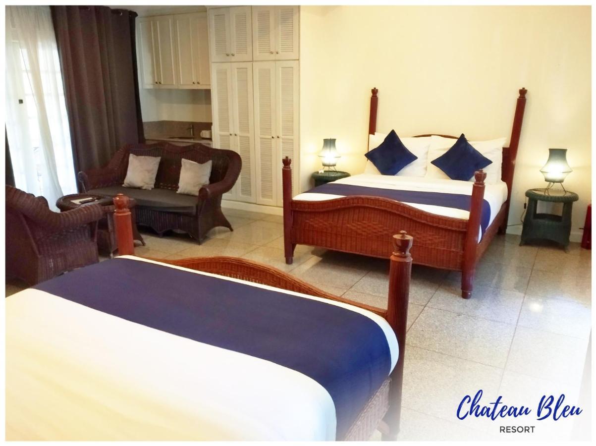 Chateau Bleu Resort Calamba  Exterior photo